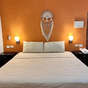 Tumben Kuxtal Homestay